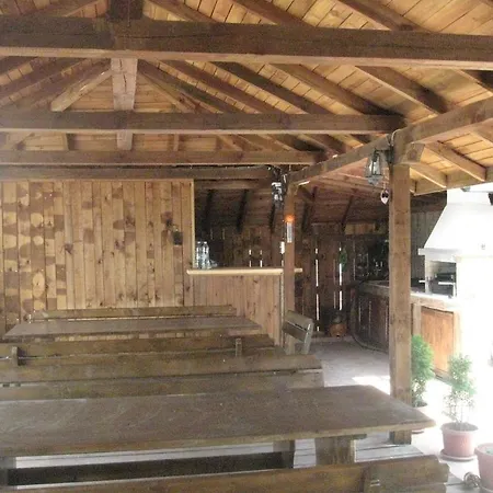 Guest house Chinar 08 Kirkovo (Kardzhali)