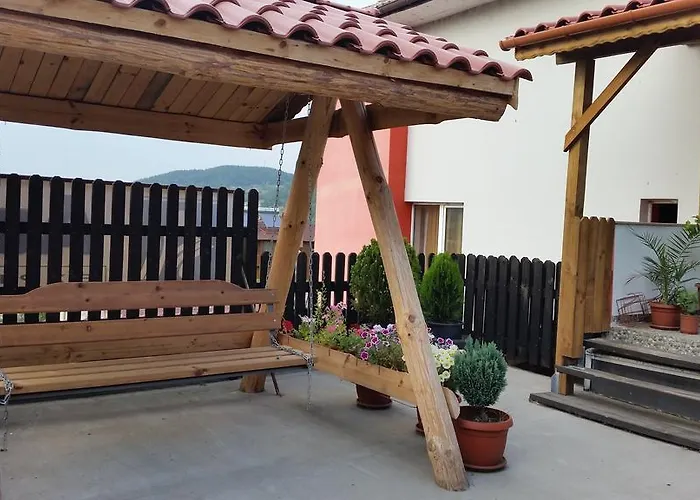 Guest house Chinar 08 Kirkovo (Kardzhali)